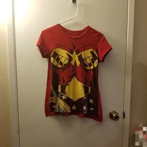 🏷4/25 DC wonder women w/cape